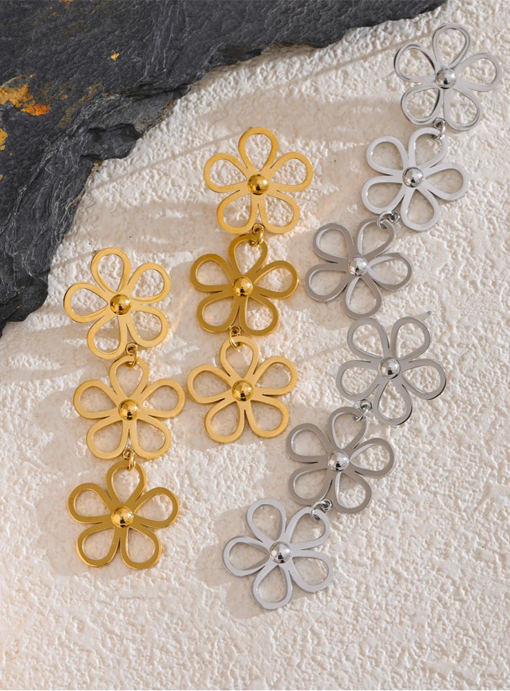 boucle d'oreille fleur pendante plaqué en or couleur platine et doré