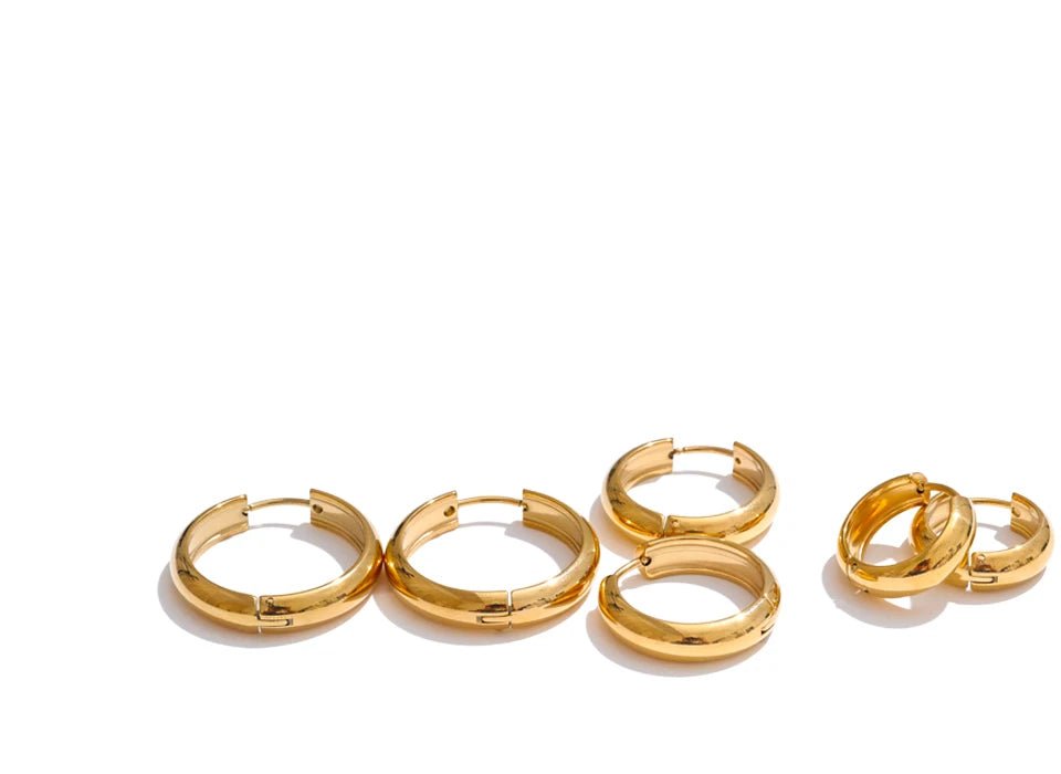 3 tailles de boucle d'oreille dormeuse en couleur d'or