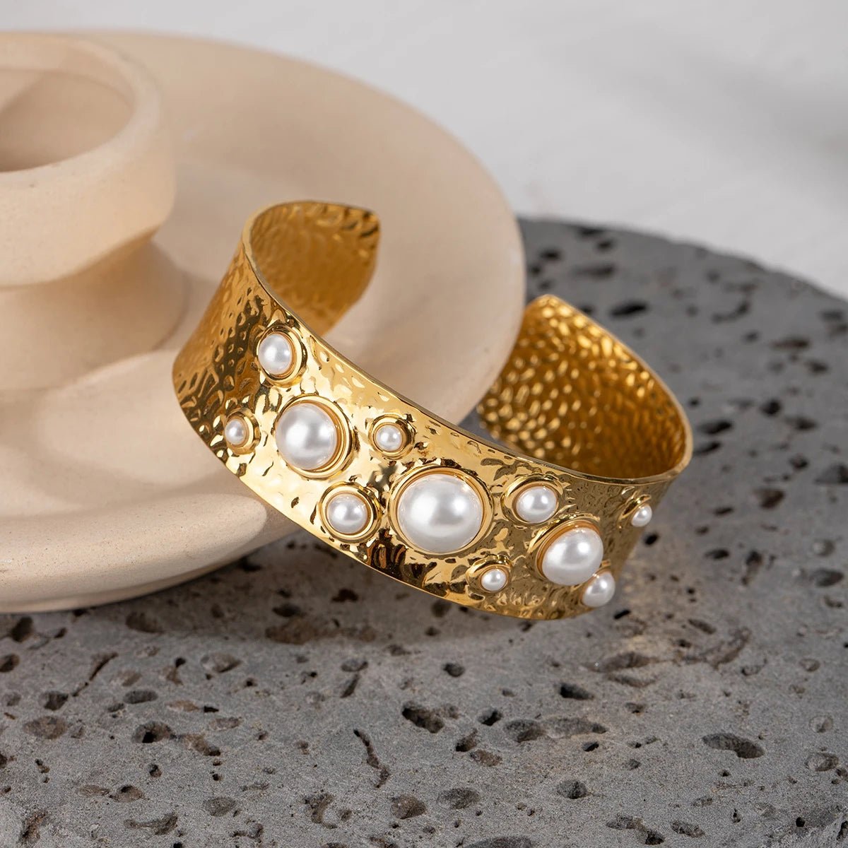 bracelet-dore-brillance-18-carats-style-sans-compromis
