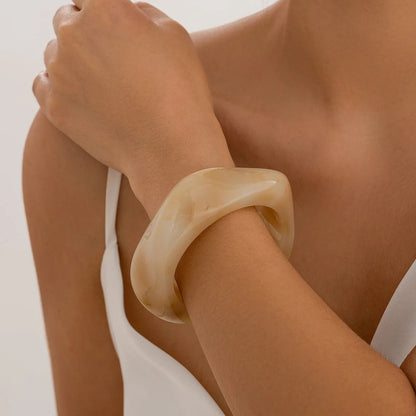 Bracelet femme tendance – Le style urbain aux lignes rebelles - Innocent - Seduction
