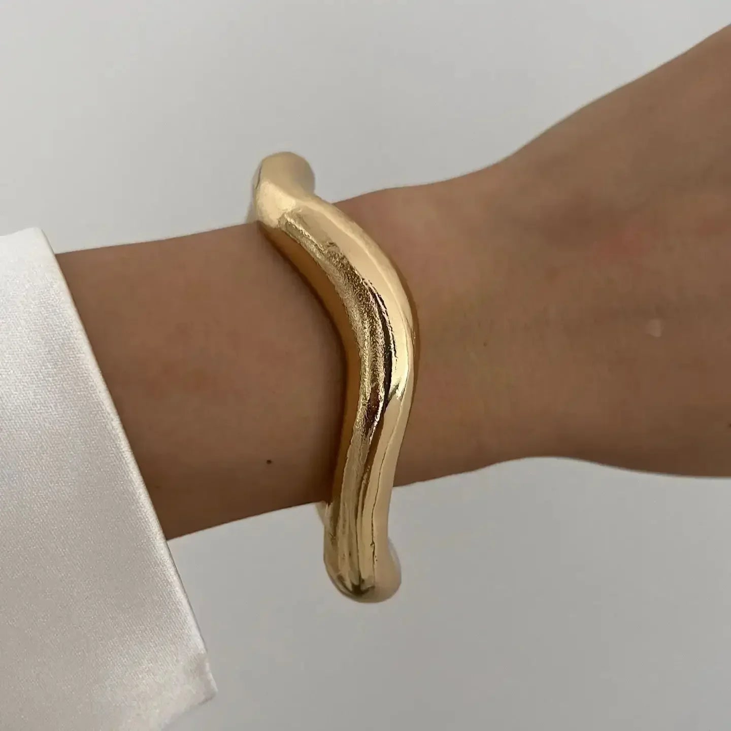 Bracelet femme tendance – L’élégance audacieuse en version XXL - Innocent - Seduction