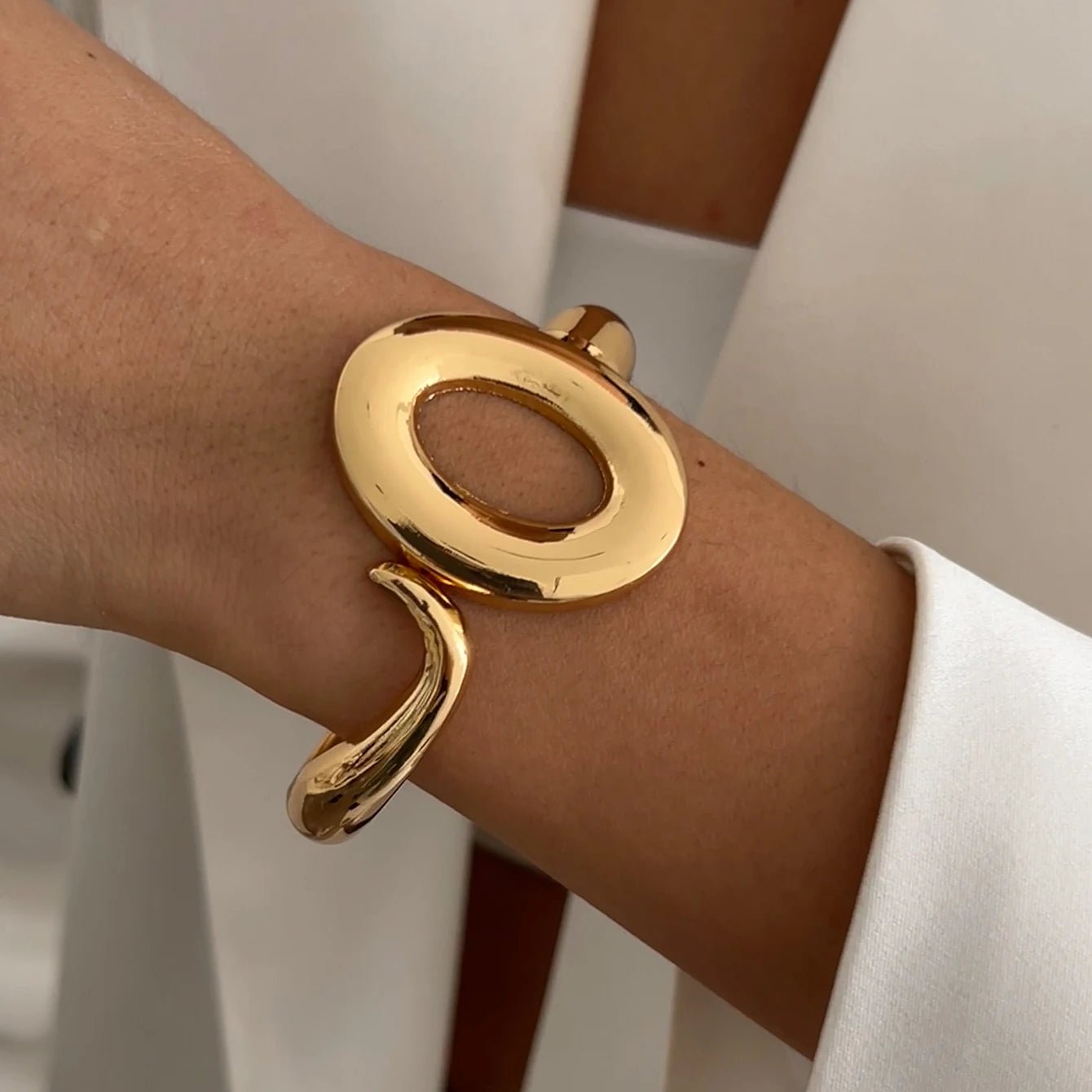 Bracelet femme tendance – Vibe gold, allure rebelle - Innocent - Seduction
