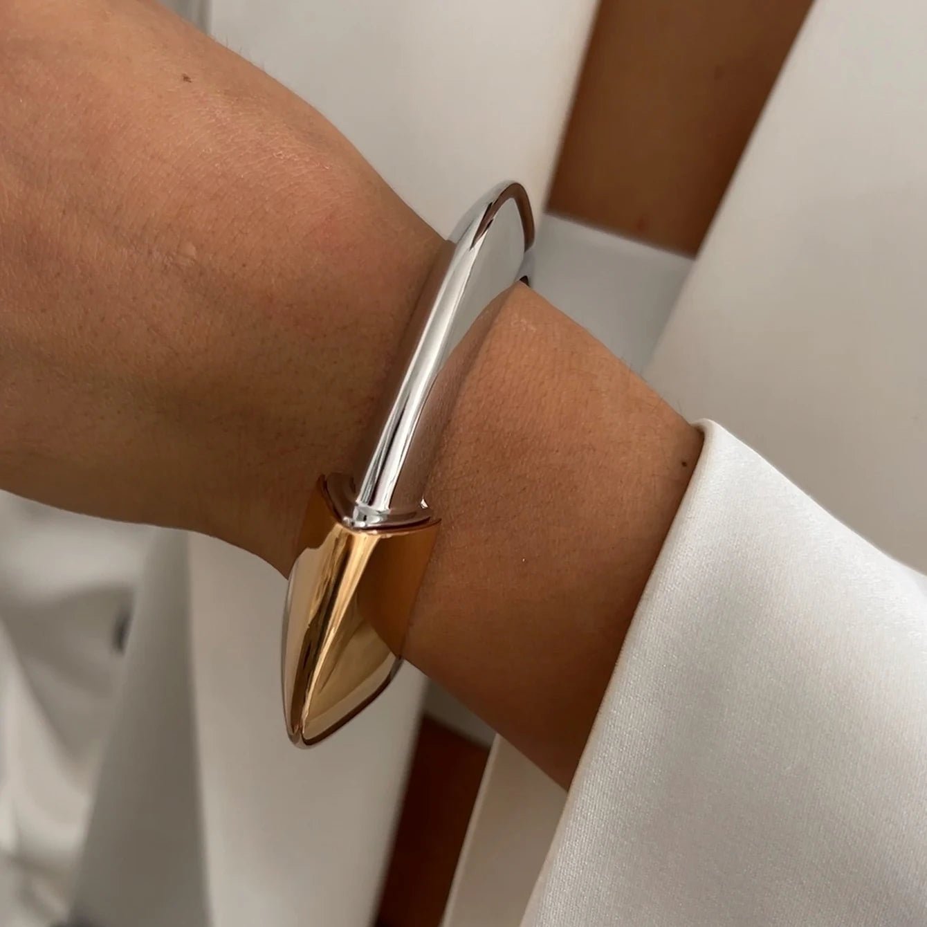 Bracelet femme tendance – Vibe gold, allure rebelle - Innocent - Seduction