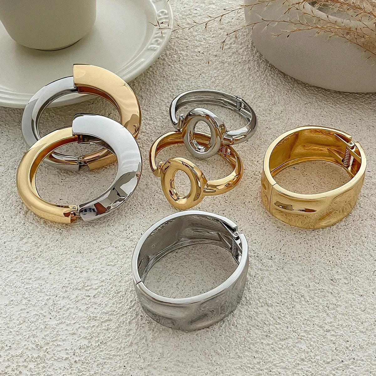 Bracelet femme tendance – Vibe gold, allure rebelle - Innocent - Seduction