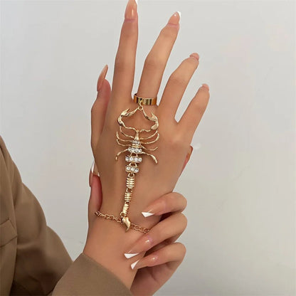 bracelet-gothique-force-du-scorpion
