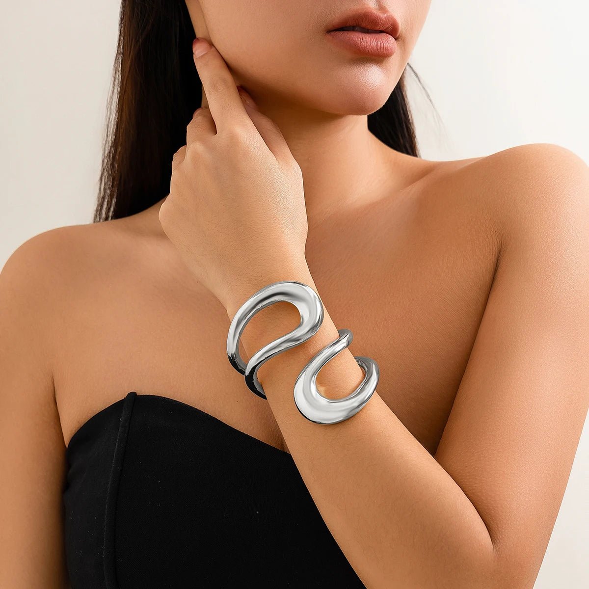 bracelet-manchette-la-manchette-qui-capte-en-argent